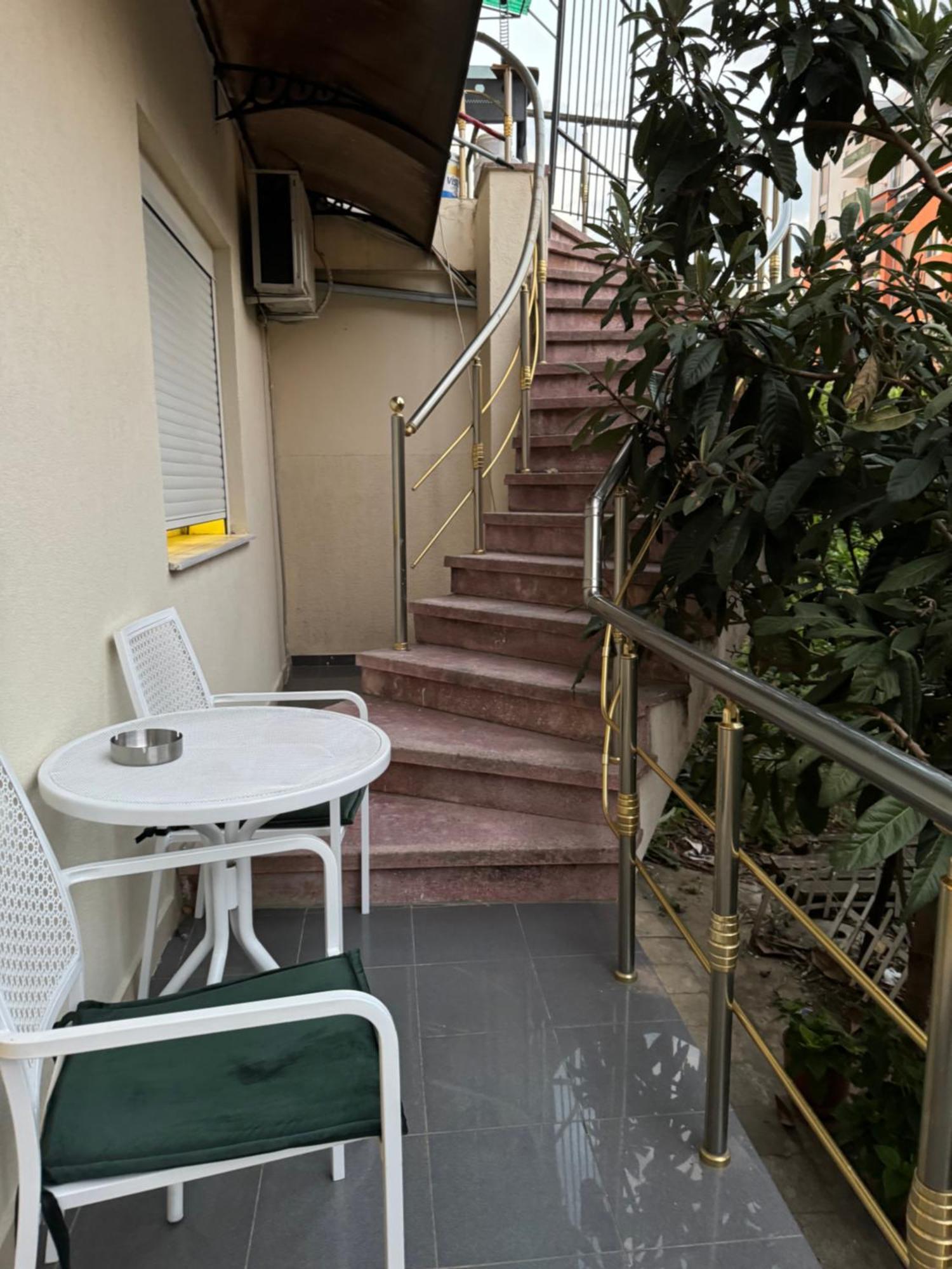 Fun House Serenity Apartman Tirana Kültér fotó