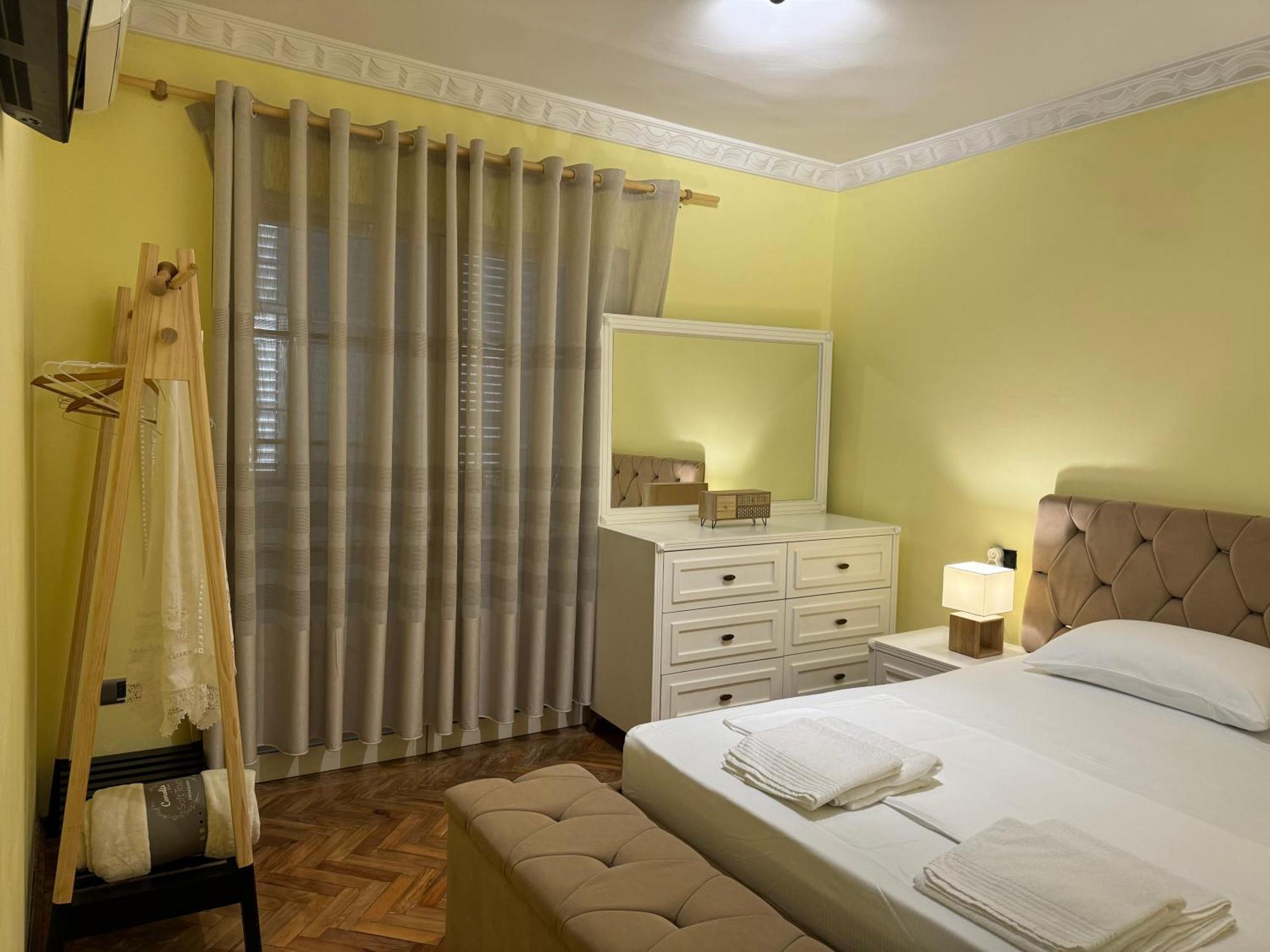 Fun House Serenity Apartman Tirana Kültér fotó