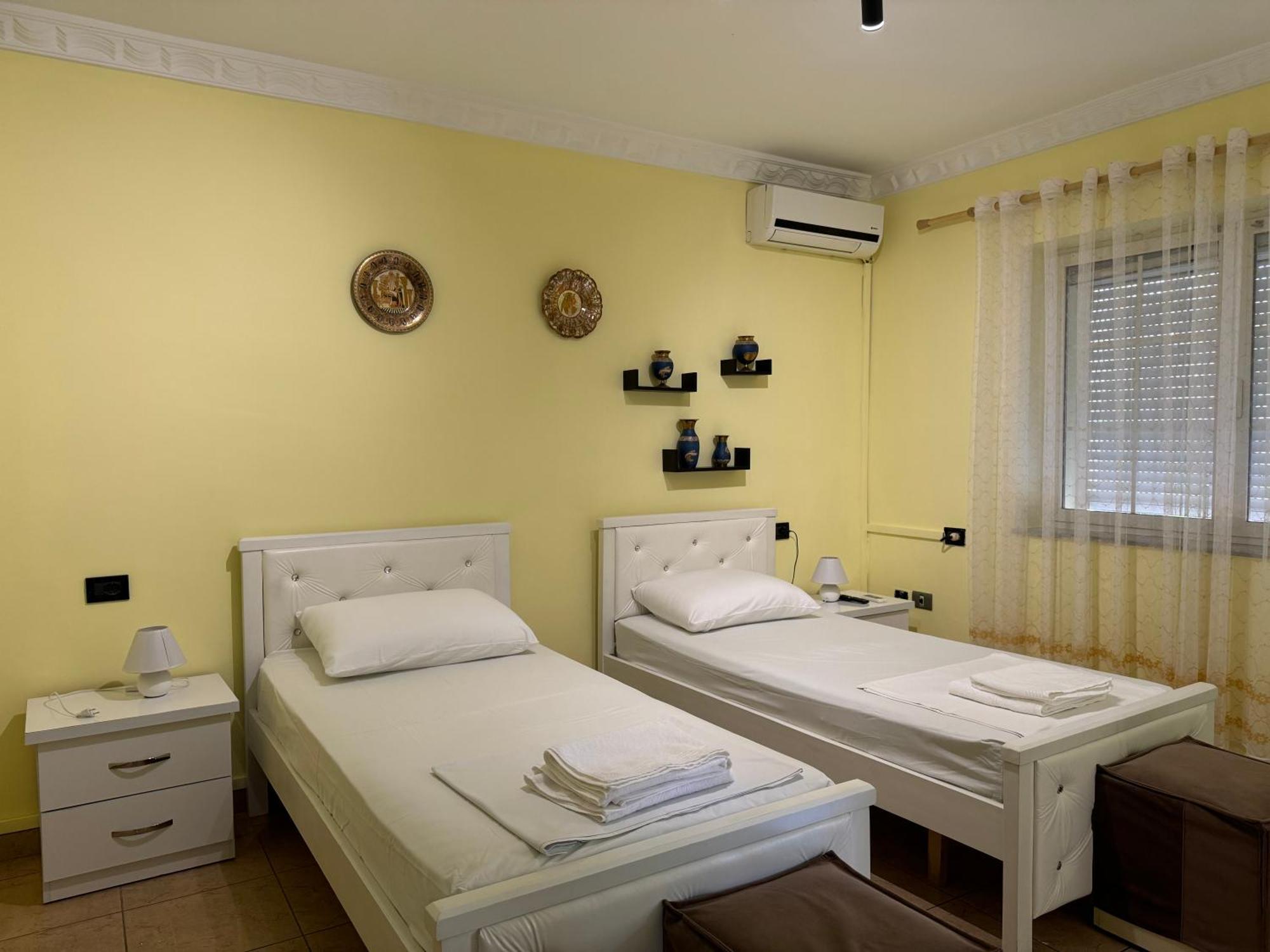 Fun House Serenity Apartman Tirana Kültér fotó